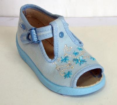 631B126 18 - dět.sandálek, sv. modrá, kytičky